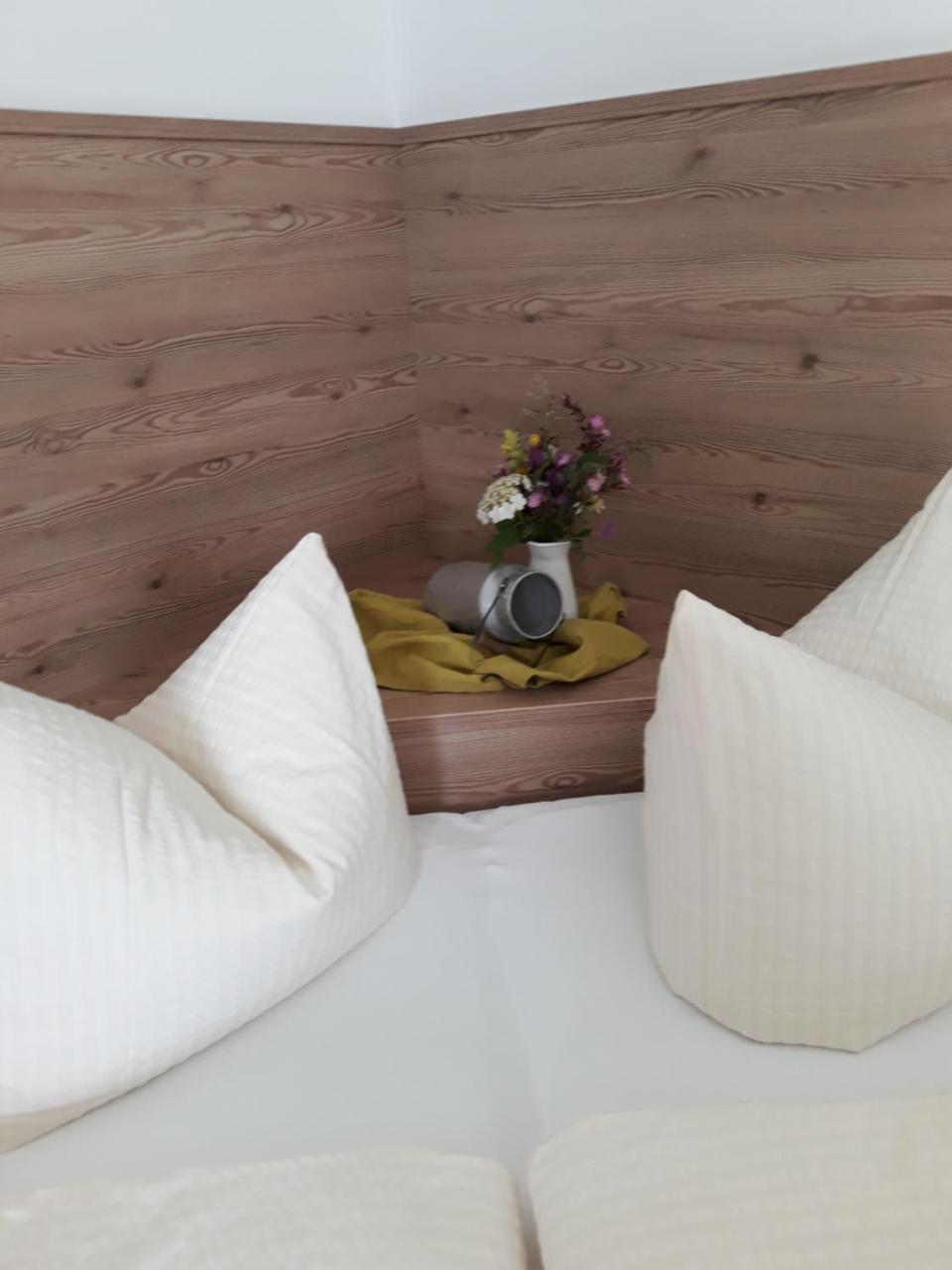 Bed and Breakfast Bauernhof Kotz Brunnen Екстер'єр фото